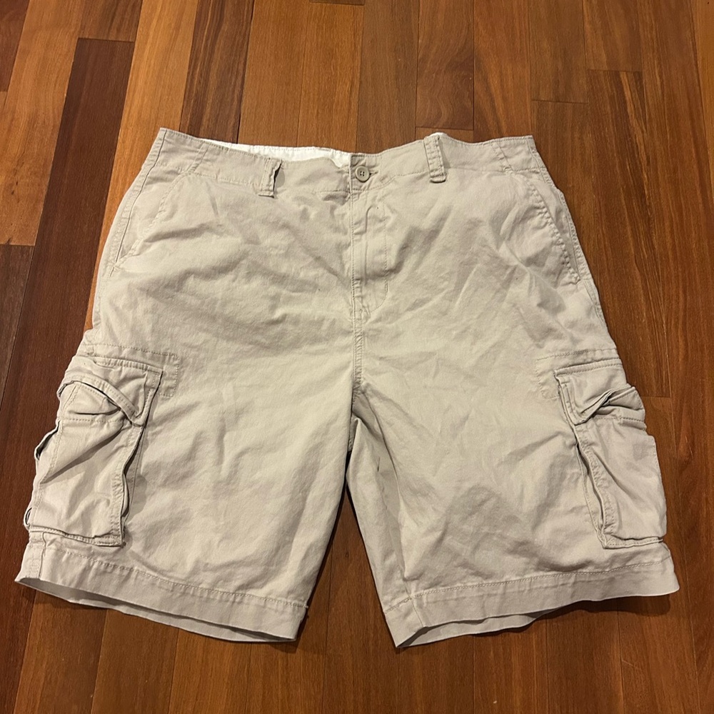 Old Navy Tan Cargo Shorts Relaxed Fit